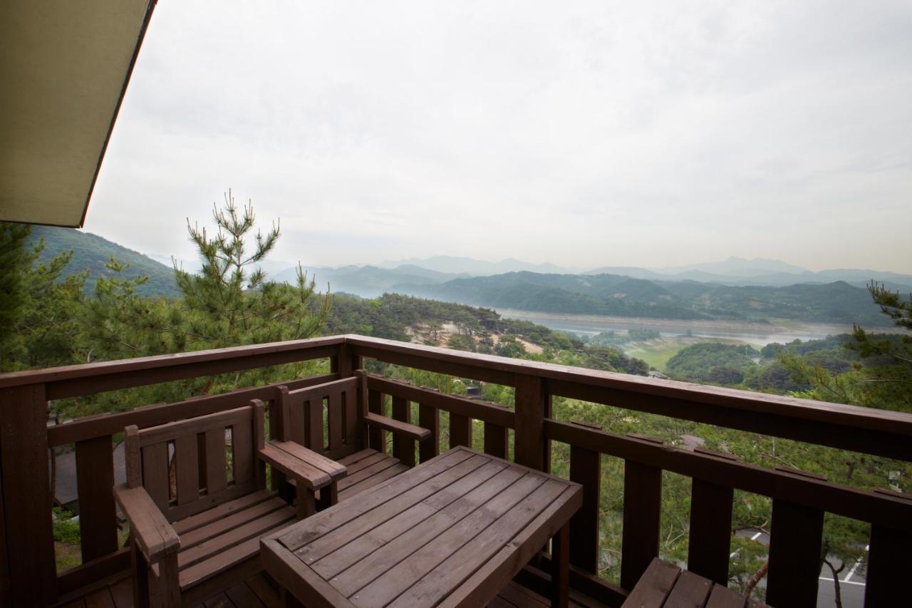Chech'ŏn Club Es Jecheon Resort מראה חיצוני תמונה