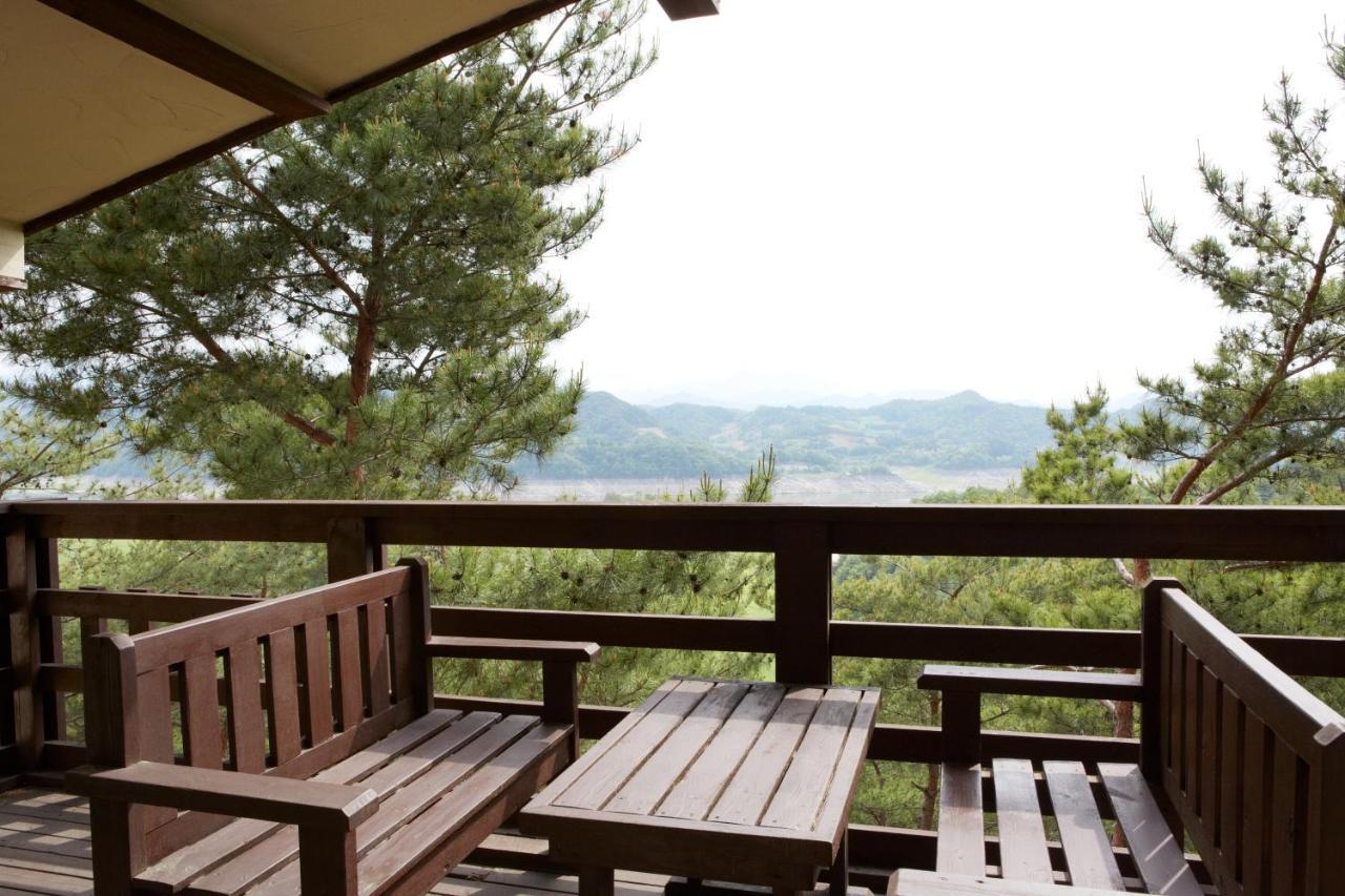 Chech'ŏn Club Es Jecheon Resort מראה חיצוני תמונה